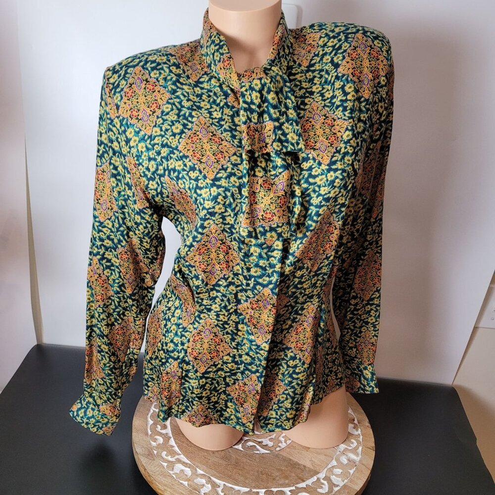 Vintage Evan Picone Floral Print Button-Up Blouse With Tie Neck & Long Sleeves